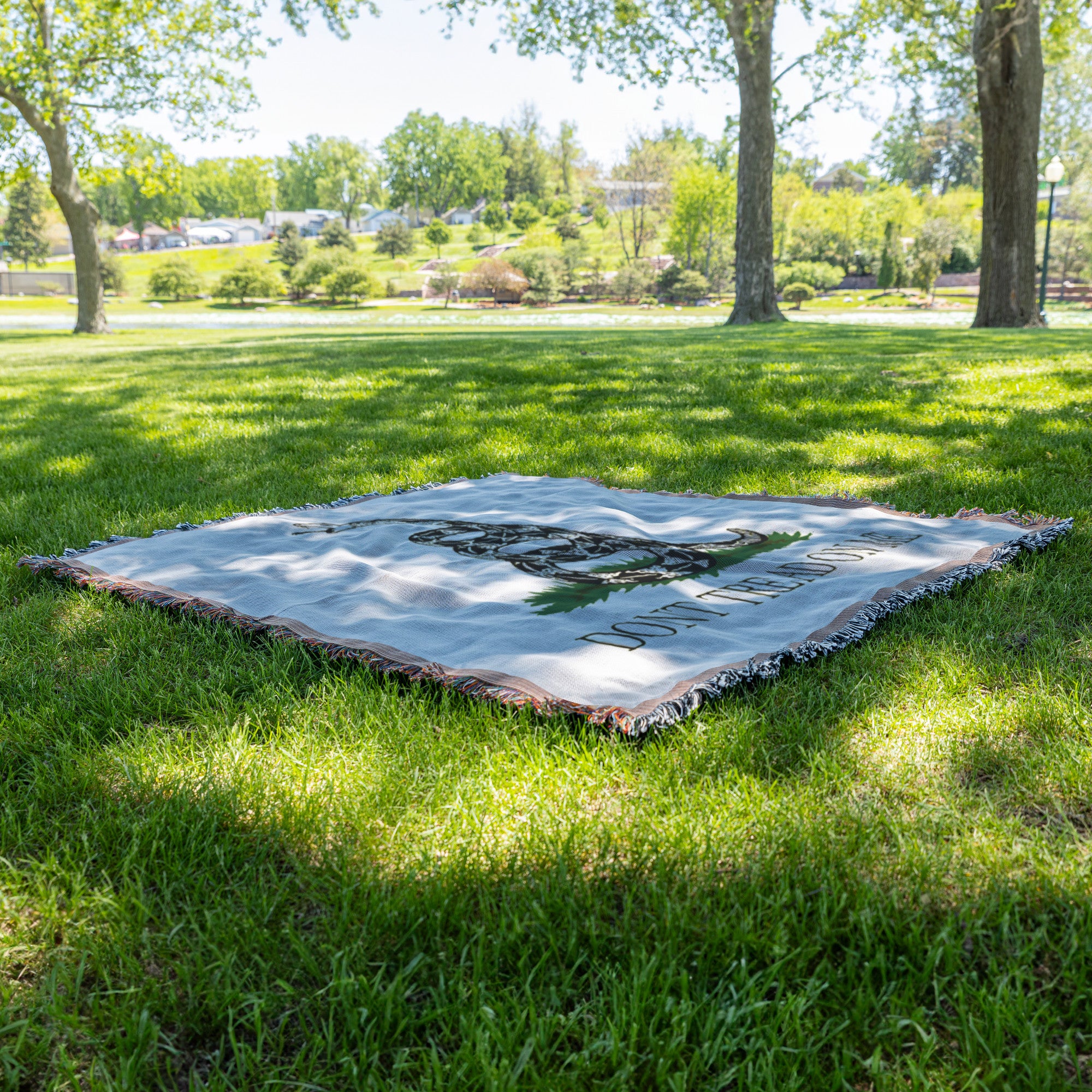Gadsden Flag "Dont Tread on Me" Woven Blanket in Beige with Free Shipping!
